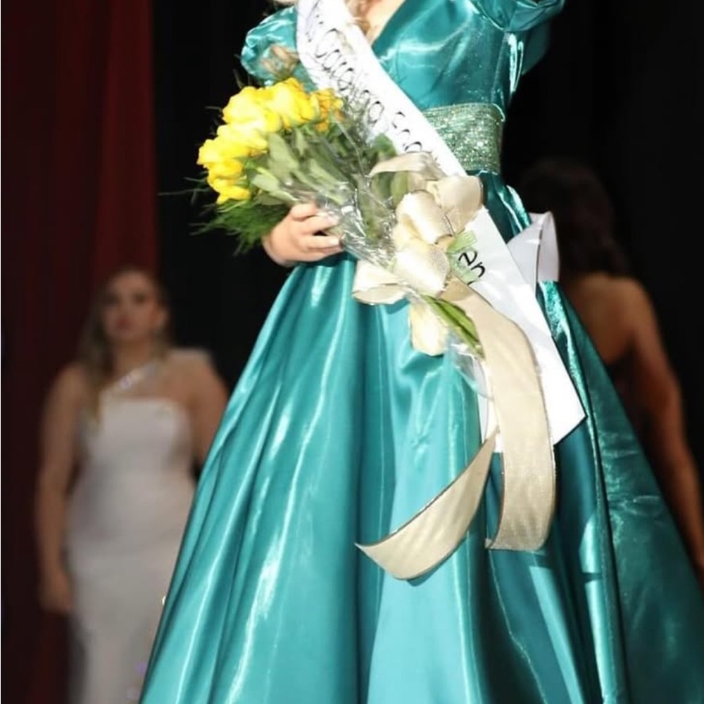 Jonathan Kayne teal metallic evening gown size 0 worn for pageant